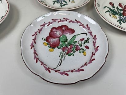 SARREGUEMINES.
Set of 6 polychrome earthenware...