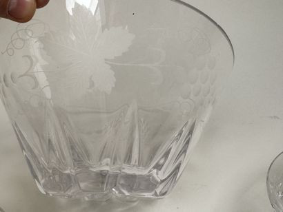 A glass fruit or cream serving set decorated...