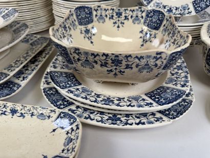 GIEN.
A large set of blue-and-white earthenware...
