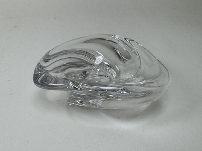 SAINT LOUIS.
Petit vide-poche en cristal...