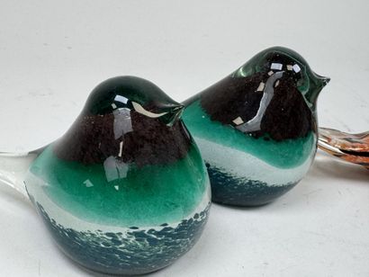 MURANO, XXe.
Oiseaux.
Cinq sujets en verre...