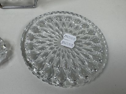 BACCARAT.
Waterdrop pattern.
Circular crystal...