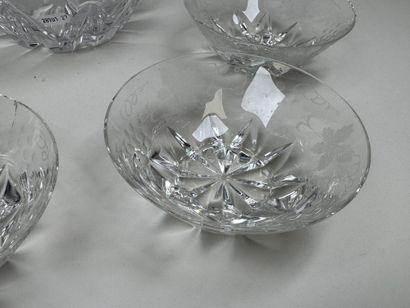 A glass fruit or cream serving set decorated...