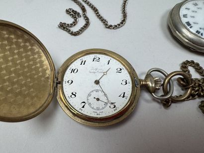 Lot comprenant :
- deux montres de gousset...