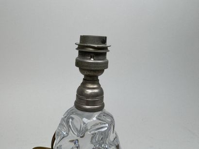 BACCARAT.
Petit pied de lampe en cristal...