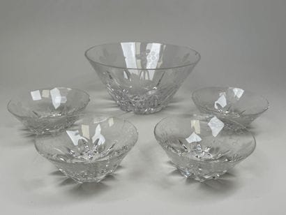 A glass fruit or cream serving set decorated...