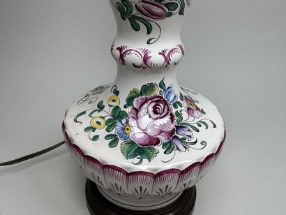 Polychrome earthenware lamp with a floral...