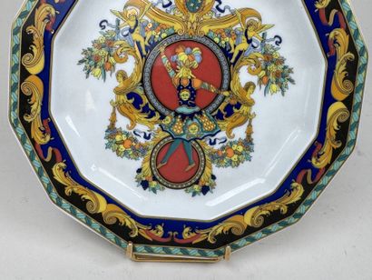 ROSENTHAL - VERSACE.
Modèle 