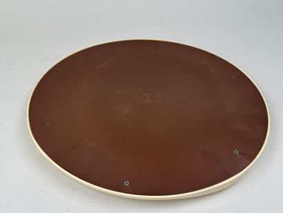 ESSO.
Plateau de jeu de forme ovale en plastique...