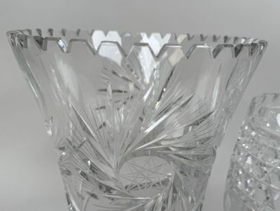 Set of three crystal vases with diamond-point...