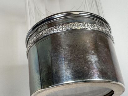 Important verre ou petit vase en cristal,...