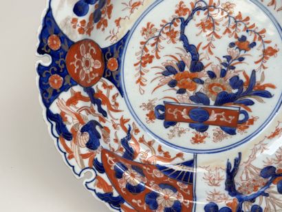 JAPAN, IMARI, early 20th century.
Large,...