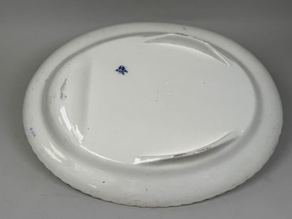 MINTON, late 19th century.
Large oval meat...