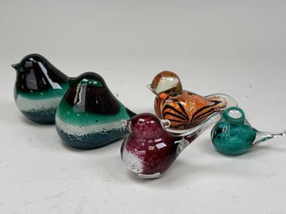 MURANO, XXe.
Oiseaux.
Cinq sujets en verre...