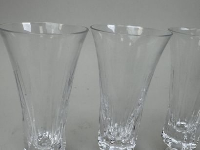 SEVRES.
Série de 6 flutes à champagne en...