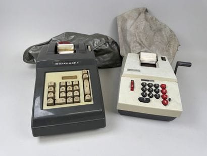 Set of two BURROUGHT and HERMES calculators.
18...