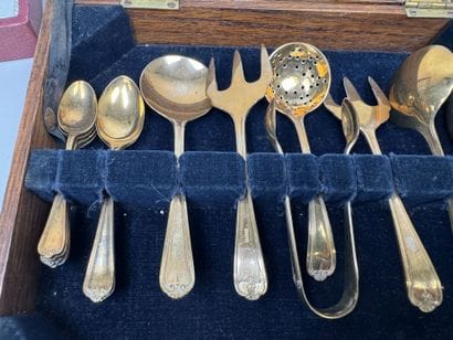 Set includes:
- AURAL.
Gold-plated dessert...