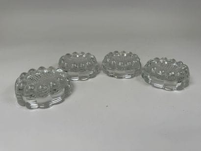 4 piano or glass-molded furniture glides.
Diameter:...