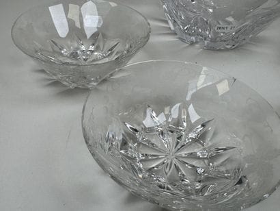 A glass fruit or cream serving set decorated...