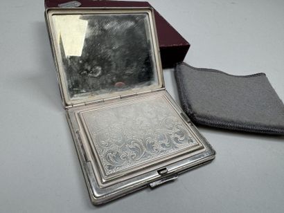 Poudrier rectangulaire en argent 835 millième...
