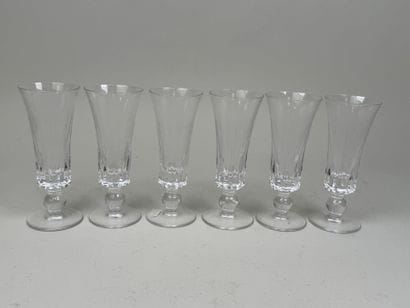 SEVRES.
Série de 6 flutes à champagne en...