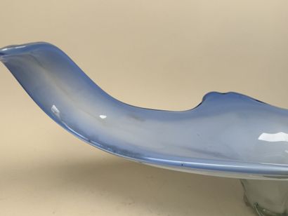 MURANO, dans le gout de.
Grand coupe en verre...