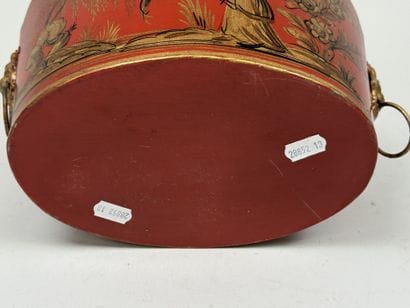 Rafraichissoir en tôle laqué polychrome et...