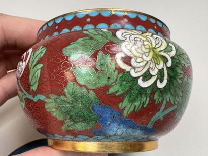 ASIA, 20th century.
Cloisonné enamel ashtray...