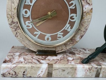 School, 20th century.
Antelope.
Marble clock...