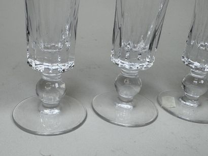 SEVRES.
Série de 6 flutes à champagne en...