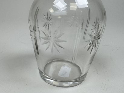 Small bottle made of molded crystal and 950/1000...