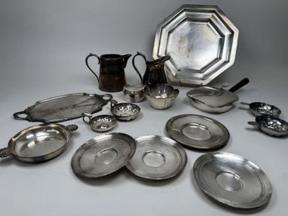 Large set of silver plated metal pieces,...
