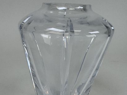 SEVRES.
Small crystal vase decorated with...