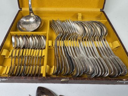 CHRISTOFLE.
Ménagère en métal argenté modèle...