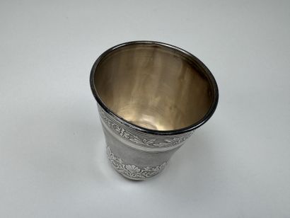 Timbale en argent 950/1000, poinçon Minerve,...