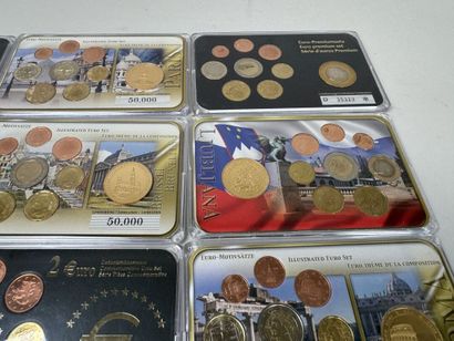 12 coffrets numismatique de pièces en Euro...