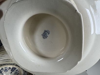 GIEN.
A large set of blue-and-white earthenware...