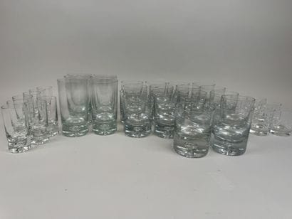 Glassware set consisting of:
- 6 orangeade...