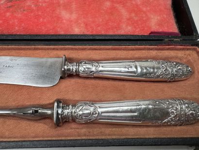 Silver-plated cutting set with metal accents...