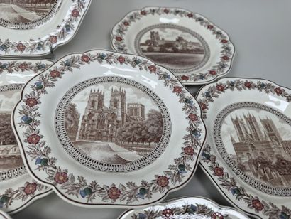 WEDGWOOD.
Set of eleven fine polychrome earthenware...