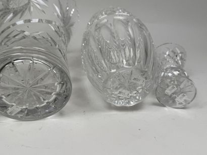 Set of three crystal vases with diamond-point...
