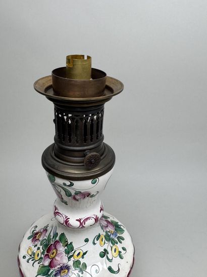 Polychrome earthenware lamp with a floral...