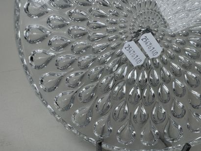 BACCARAT.
Waterdrop pattern.
Circular crystal...