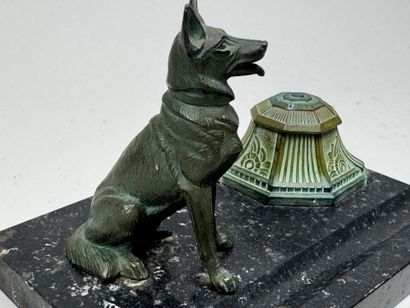 Inkwell and pen rest made of regule with...