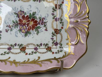 Set includes:
- French porcelain, Paris -...