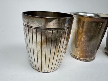 CHRISTOFLE and others.
Set of 5 silver-plated...