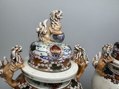 JAPAN, SATSUMA.
Pair of lidded pots in polychrome...