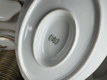 William GUERIN & Co. in Limoges.
Extensive...