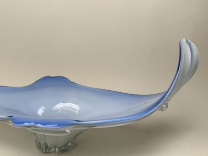 MURANO, dans le gout de.
Grand coupe en verre...