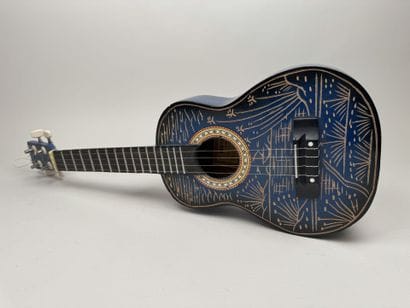 UKULELE.
Modèle G-50.
L. 56 cm.